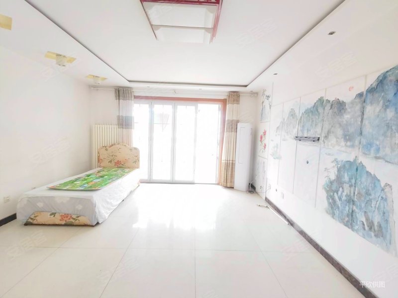 靠前电梯洋房,外闹里静,落地窗户型好,红山圣都(9-18号楼)二手房,400