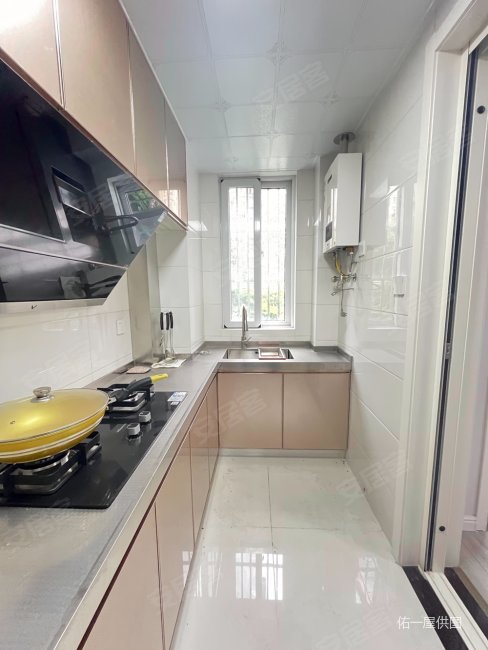 莉湖花园 居住密度低 精装修 临地铁 房龄新 南北通透