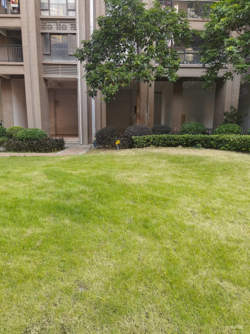园洲信鸿广场豪华装修3房出售繁华地段自带商业体中心