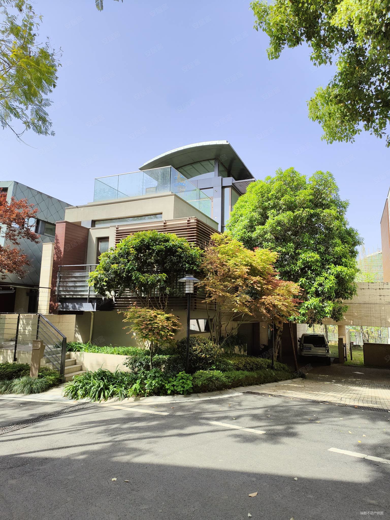 视野开阔,麓湖生态城蓝花屿二手房,2800万,5室3厅,5卫,387平米-成都