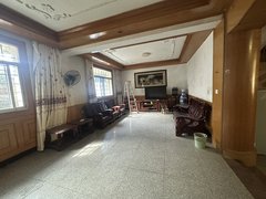 鹰潭贵溪贵溪城区急租复式楼4房2厅2卫拎包入住前后有院子出租房源真实图片