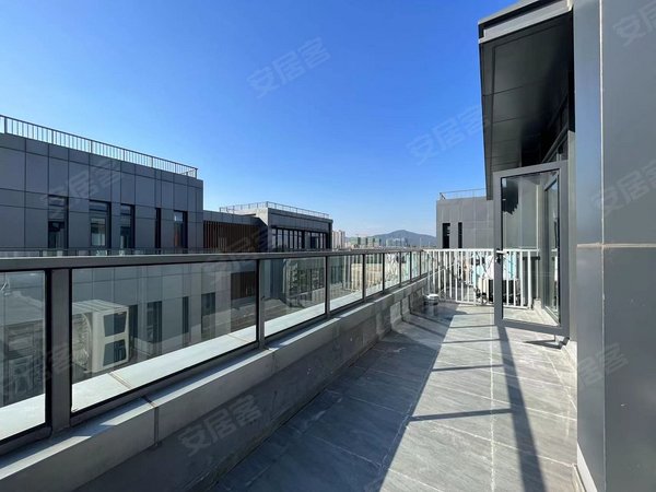 杭州西湖转塘禹洲滨天地近之江大桥 滨天地超大露台大落地窗一室 拎包