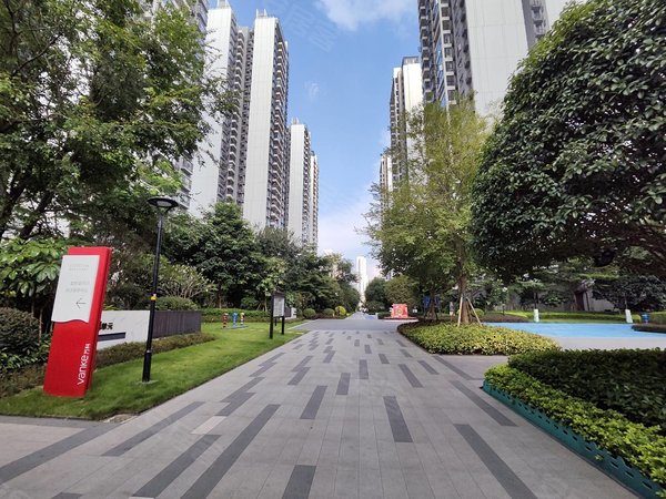 南宁良庆良庆周边万科星都荟(三期)精装三房两厅两卫,物流园旁边精装