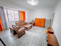 桂林秀峰十字街民用水电市中心乐群菜市医学院旁信义路步梯3楼家电齐全拎包入住出租房源真实图片