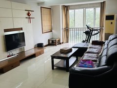 苏州太仓娄东顶加阁楼，房子很大，缺的东西可以配，有大露台，收纳很多出租房源真实图片