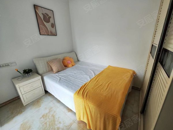 洛阳瀍河瀍河周边恒大绿洲(天第)自家房，恒大绿洲地铁口，因去外地急急急租！价格好商量押一付一出租房源真实图片