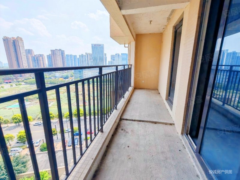 合能珍宝锦城南北通透出行方便双卫房龄新正规商品房