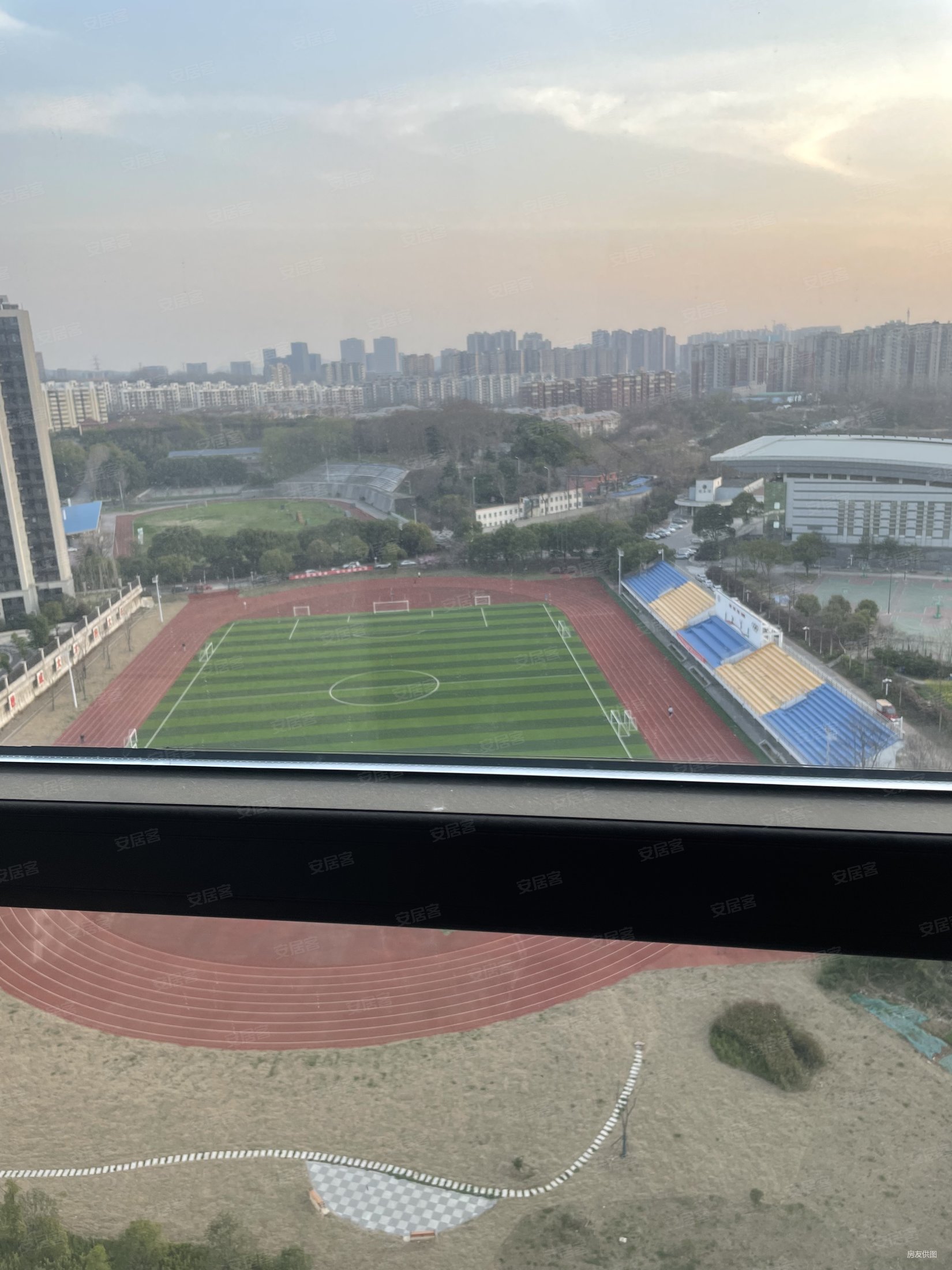 安德门地铁 诚售,万科翡翠尚居二手房,468万,3室2厅,2卫,111平米-南京