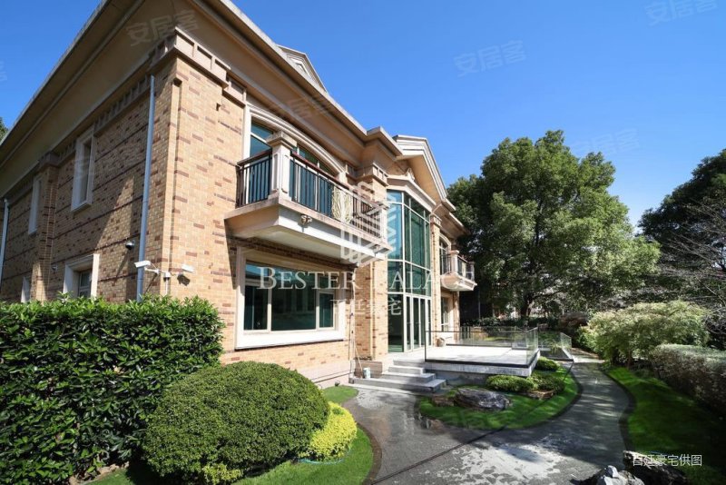 浦东内环新出御翠园临河独栋已做防潮系统下沉式花园看房方便