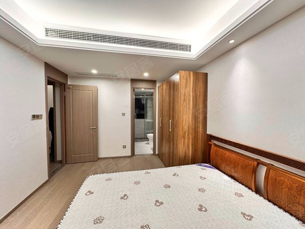 房东直租无中介费林溪雅苑精装主卧独卫近奥体儿童医院