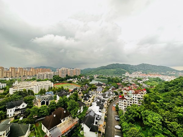 广州增城新塘合生湖山国际合生湖山国际全新未住大三房 吉屋出租 中高
