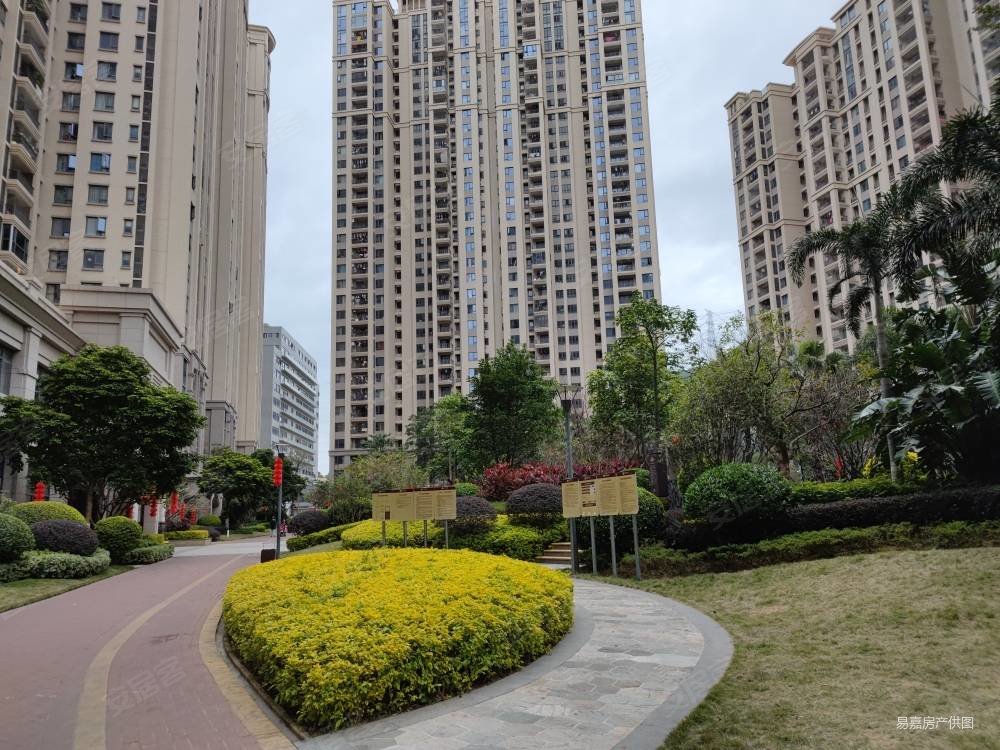 泉州房产网>泉州二手房>南安二手房>霞美镇二手房>中骏四季康城二期>