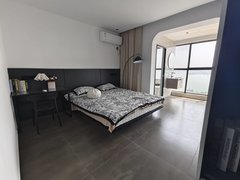 苏州吴中郭巷常青藤精装 湖景独立单间 独立卫浴 设施齐全出租房源真实图片