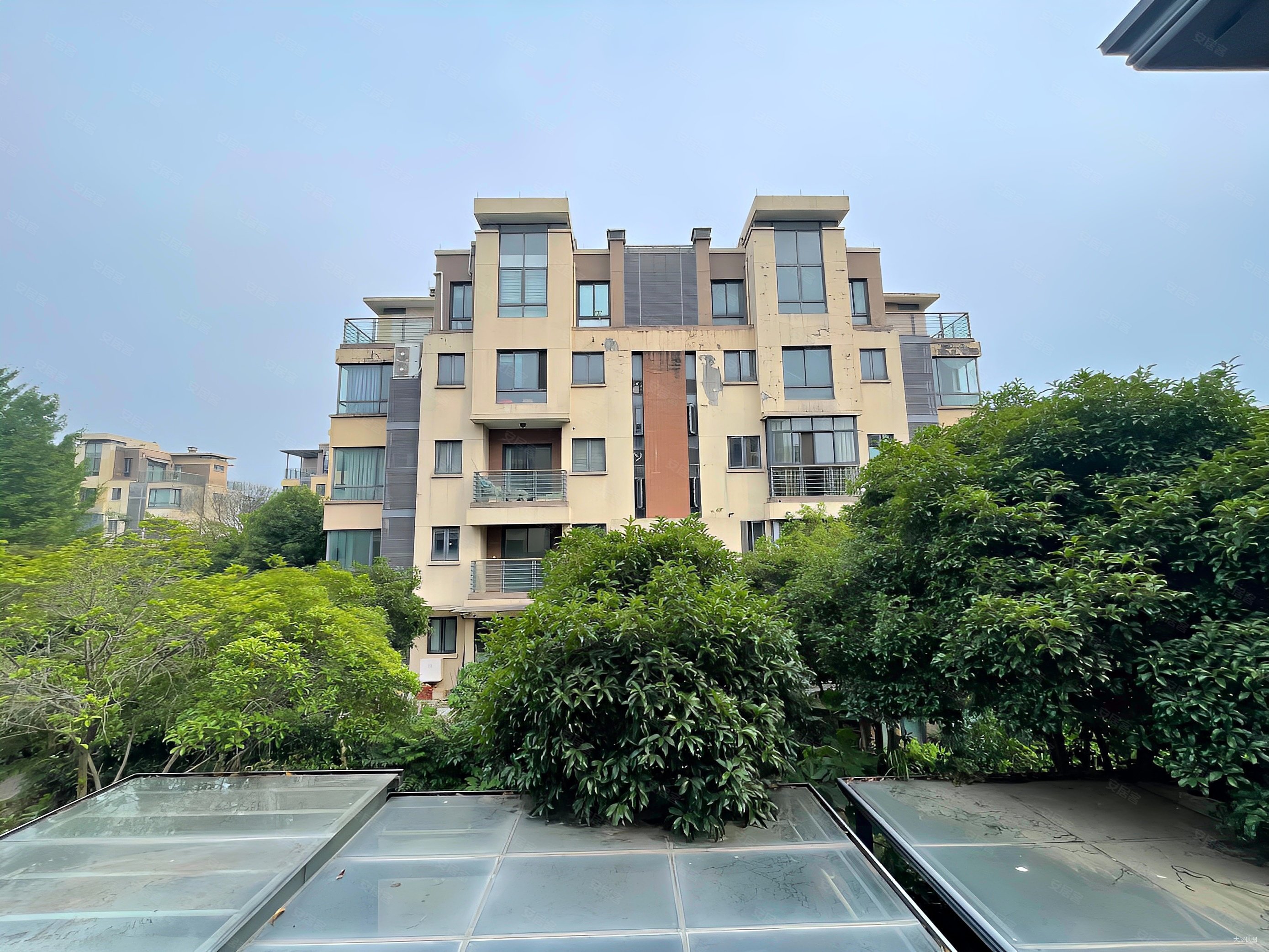 逸城150平4房2卫185万满二无增值税单价12327元