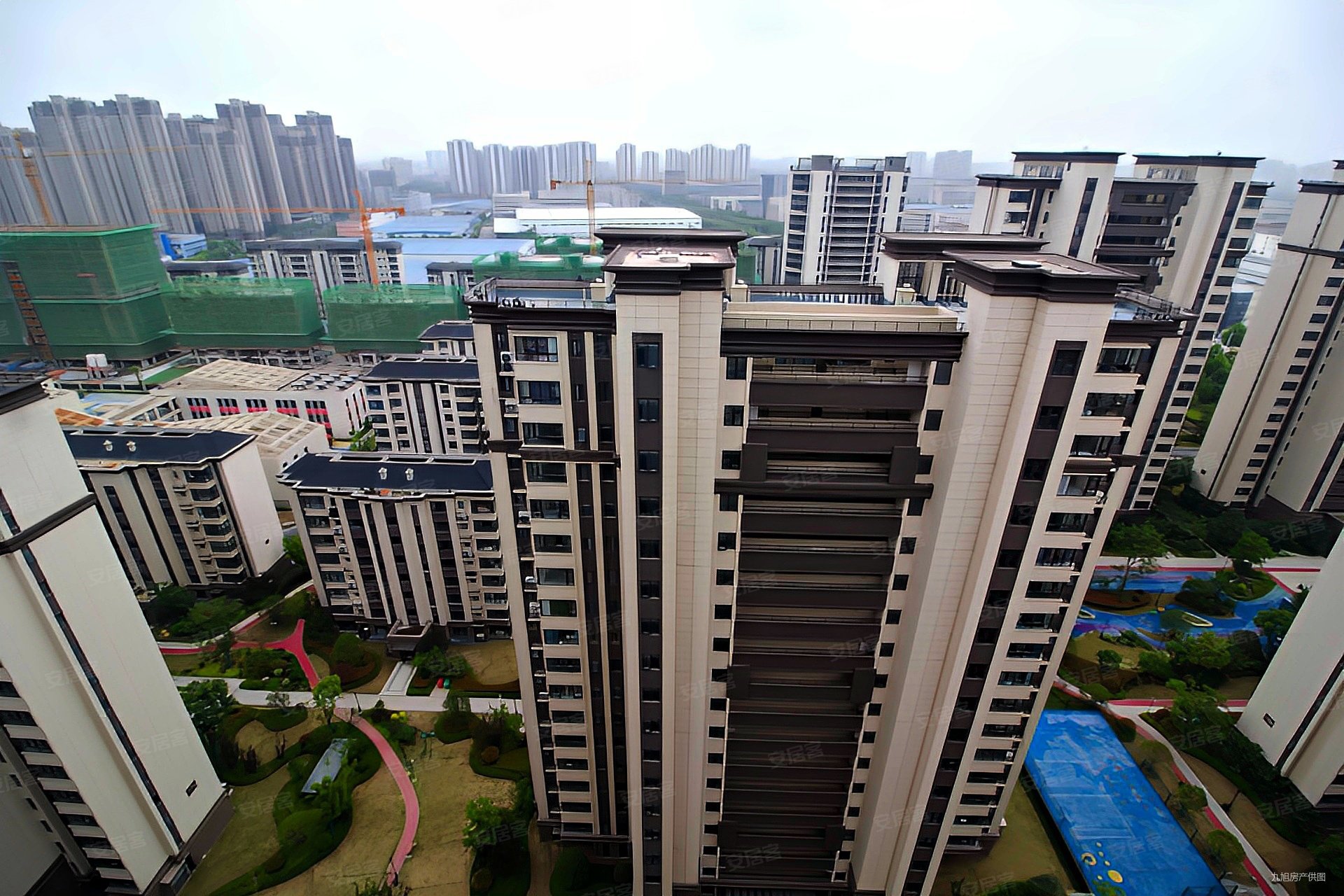 远洋万和云锦3室2厅1卫124.95㎡南北116万