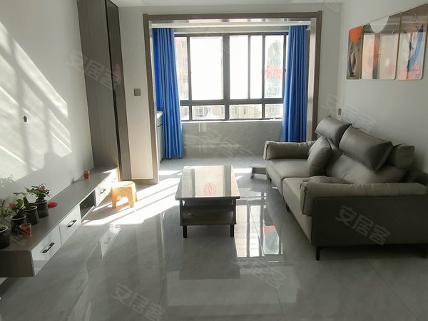 东台金色华庭(滨海县)金色华庭(滨海县)电梯房5楼 3室2厅1卫1500元月