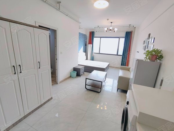 徐州云龙万达广场云龙华府(商住楼)云龙华府公寓，押一付一，可短租，云龙万达广场，宝龙广场精装修出租房源真实图片