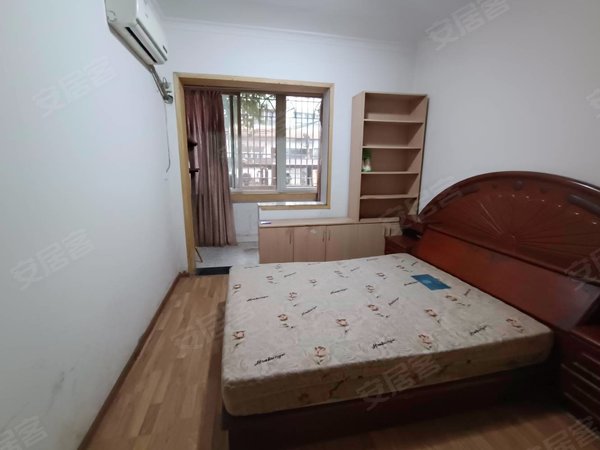 重庆沙坪坝陈家湾陈家湾小区核心商圈陈家湾,宽敞明亮,做库房,员工