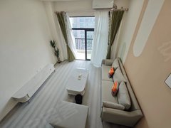 旺庄路地铁站旁宝龙国际公寓精装一室一厅，家电齐全随时看房