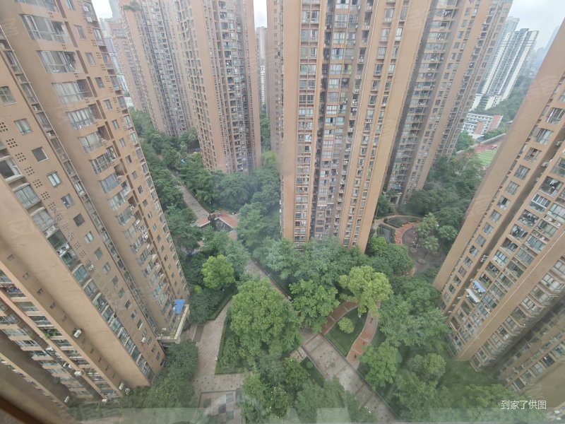 康德国会山 中间楼层采光好 成熟 商圈成熟 交通便捷