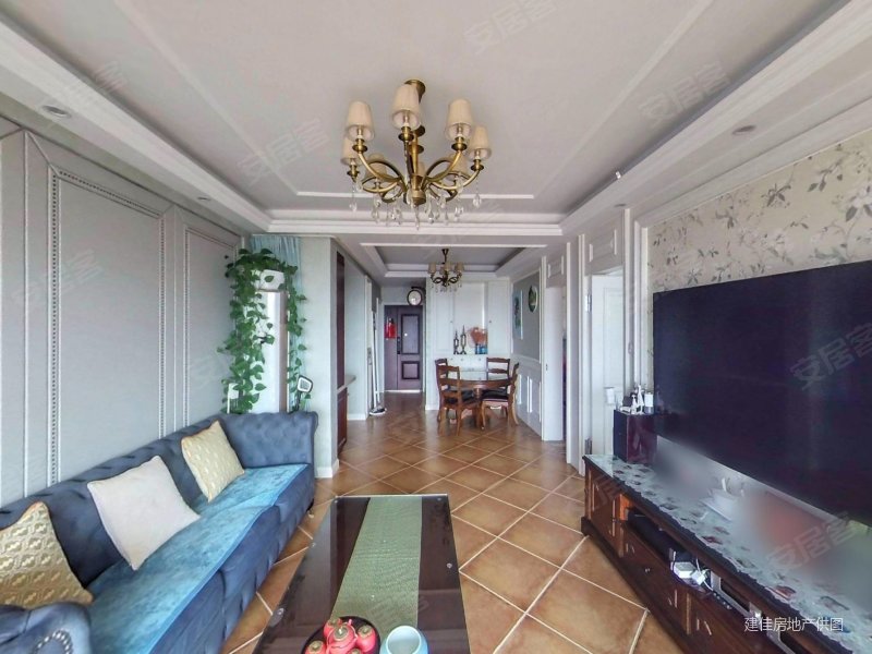 40万豪华装修 3m全屋净水软水 品牌家具家电 全天采光