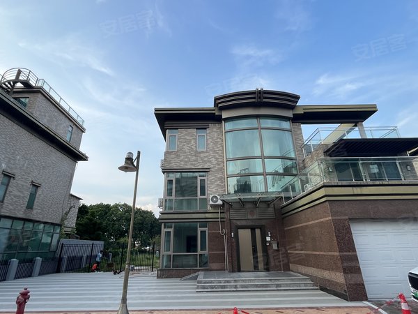 广州番禺星河湾珊瑚湾畔(别墅)琶洲南刚装修完 做会所做直播自住都