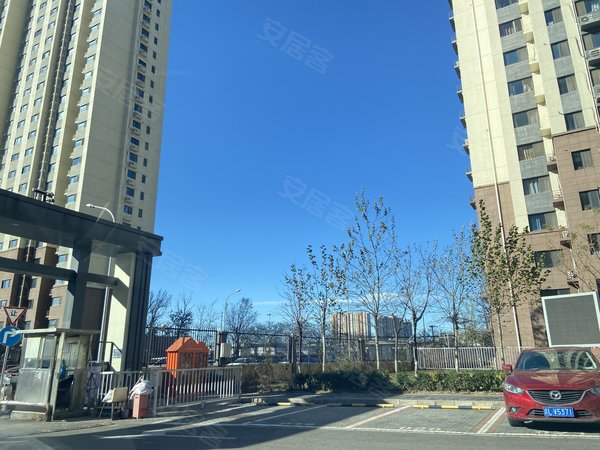 朝阳东坝 汇景苑精装一居室 配置齐全随时可看出租房源真实图片