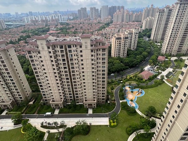 苏州吴江太湖新城新湖明珠城地铁口!