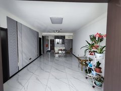 定西安定安定城区凤翔名都,精装修三室出租,家具齐全,拎包入住。出租房源真实图片