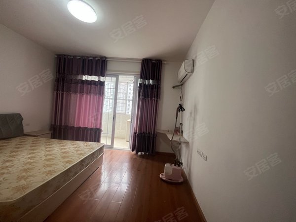 老河口武商广场老河口城区望江楼花园长租客户优先 19号退房 1200元包物业 精装2居室 电梯出租房源真实图片