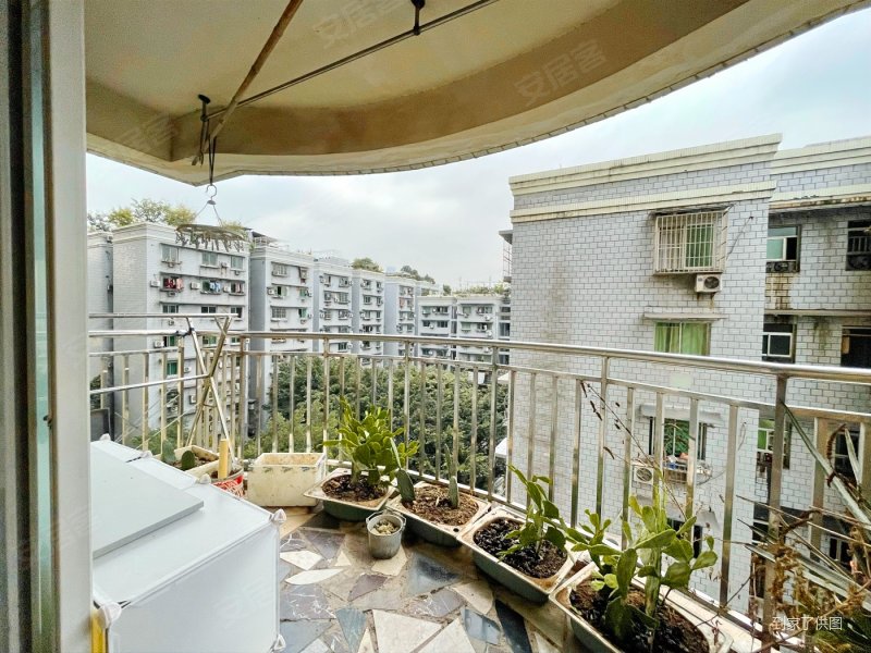 商业配套齐全 近地铁 楼层好 产权清晰 双卫格局 近医院,富春花园二手