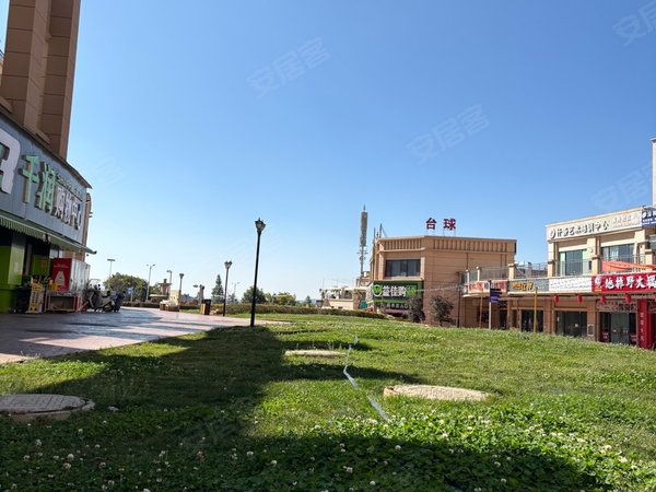 昆明嵩明嵩明城区领秀知识城国门府杨林大学城领秀知识城精装三室花园