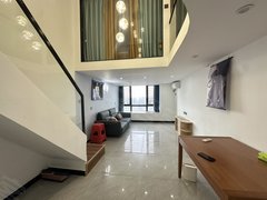 江门江海江海万达广场江海万达复式公寓两房 1600包物业 厅大房大出租房源真实图片