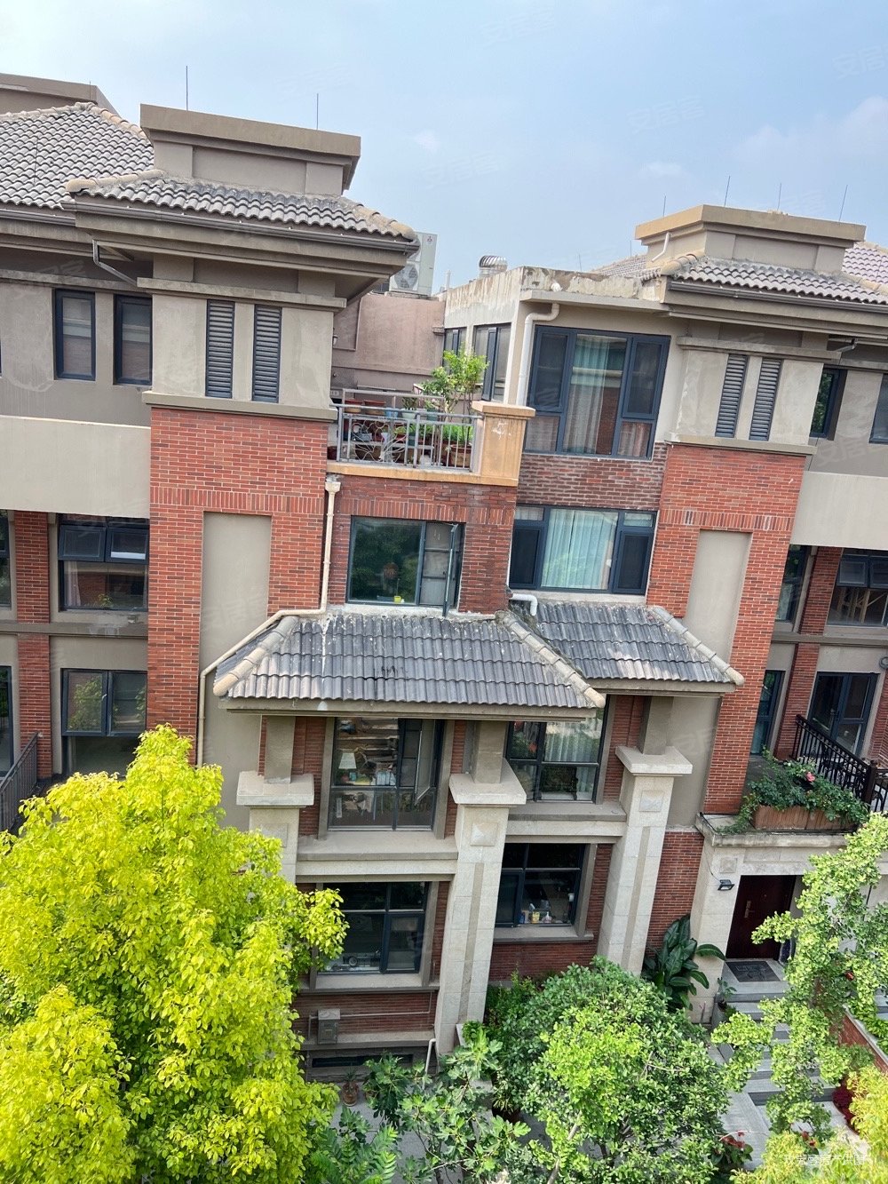 清水苑,1,2楼叠加别墅,带花园,带露台,使用面积300多平,清水苑二手房