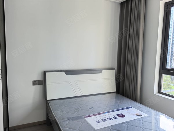 台州温岭横峰翠语华庭翠语华庭 4室2厅2卫 精装修 电梯房 南北通透包物业车位出租房源真实图片