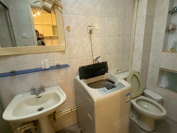 【多图】宁馨小区,大宁租房,马戏城地铁口50米,拎包入住,随时看房,有