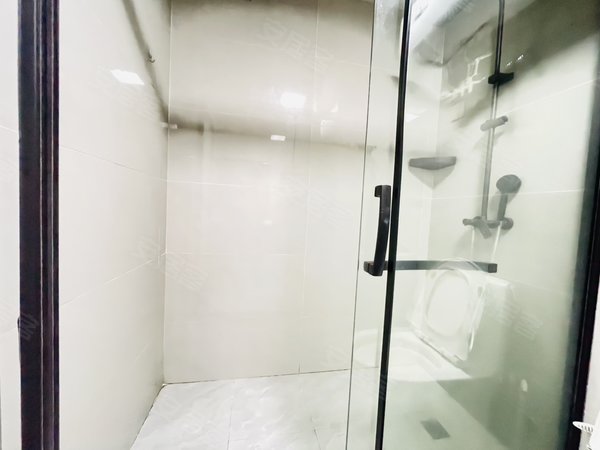 金华东阳东阳市中心兴平西路258号楼兴平西路256号 银泰城附近 家具全新 配套齐全 拎包入住出租房源真实图片