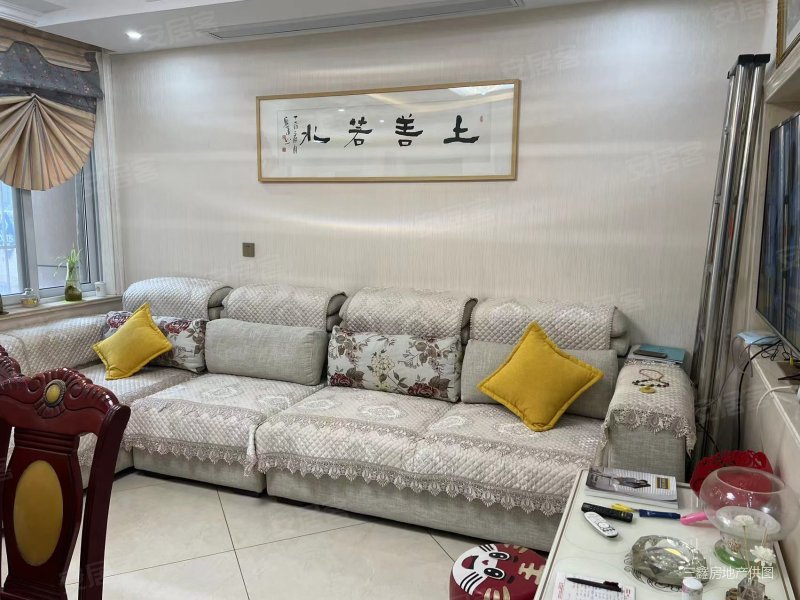 高迪晶城精装两室急售看中给价格就卖