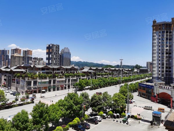 恩施利川南环大道林苑小区御景壹号旁边,林苑小区精装修三室两厅两卫