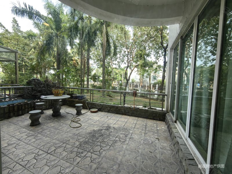 二沙岛临江类别墅出售270方