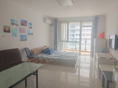 荣成市荣成市区荣成城区年租 自在澜湾电梯12楼 一居室 简单装修 家具家电齐全出租房源真实图片