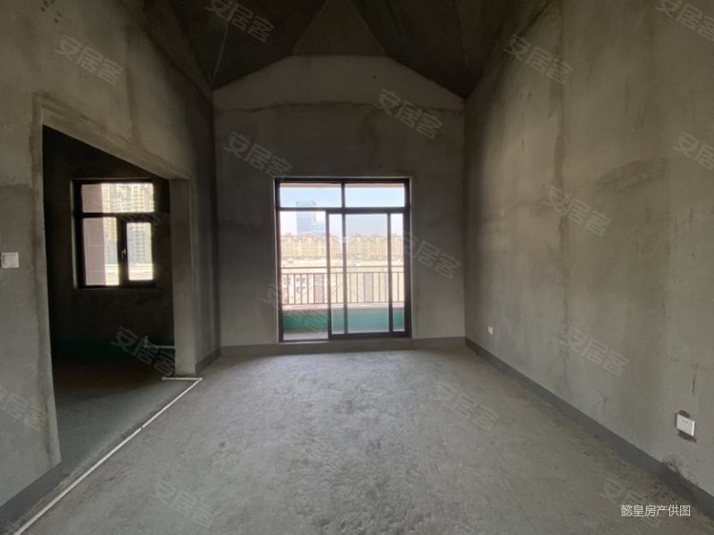 新小区,凯瑞国宝花园(别墅)二手房,415万,4室2厅,2卫,171平米-洛阳