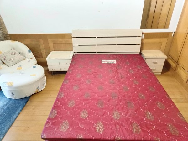 张家港杨舍杨舍中心通运新村(1-49幢)Q通运新村5楼朝南单室套8千4设施齐全阳光充足独立厨卫有钥匙出租房源真实图片
