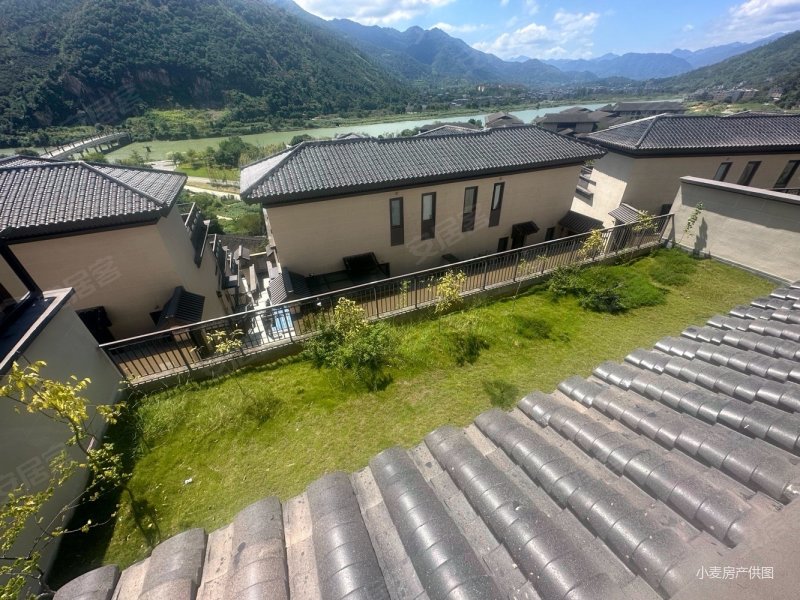 建发山外山别墅