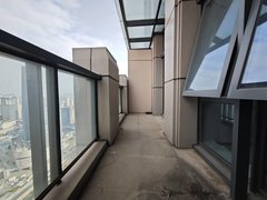 重庆渝北中央公园中央公园创客公寓精装两房带露台 楼下10号5号双轻轨出租房源真实图片