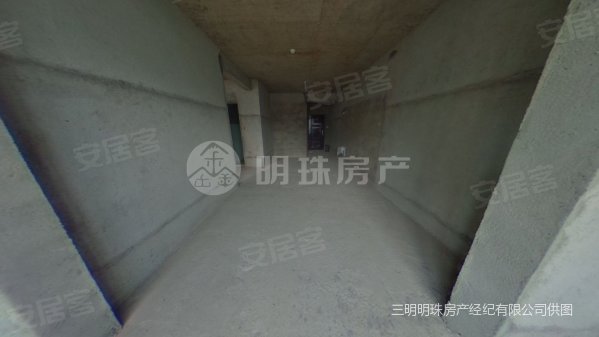 城投广场3室2厅2卫98㎡西南135万