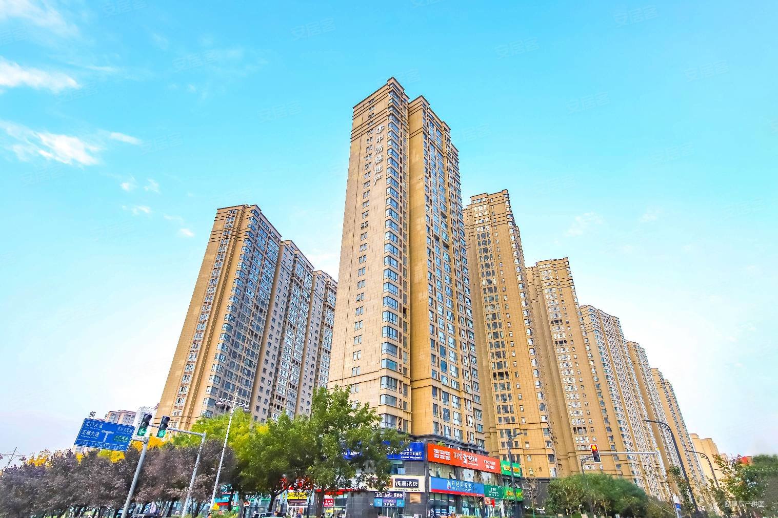 实拍好房新区万达绿都悦府开元壹号精装三室南北通透