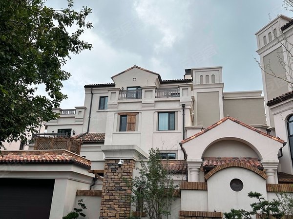 沈阳浑南棋盘山桑堤亚纳独栋别墅出租 超大花园 两个车库 500 豪宅