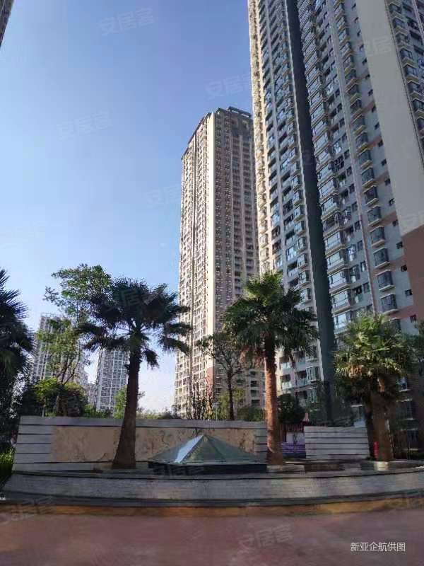 2房世博誉峰峰景65万752平南北毛坯23楼