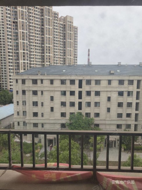 大连房产网>大连二手房>金州二手房>站前二手房>保利金香槟>488_650竖